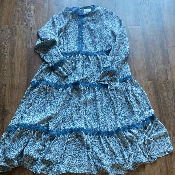 Dainty Jewells Dresses & Skirts - Floral Dainty Jewells Dress, size L